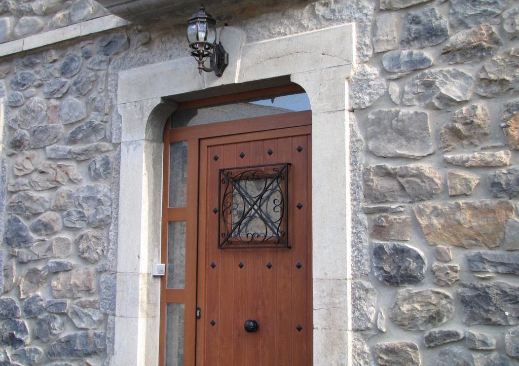 Casa Rural La Altanera Barniedo de la Reina エクステリア 写真